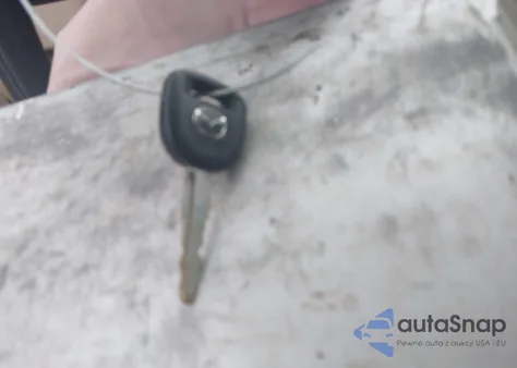 2005 Mazda Mazda3 I из США, поврежденный, VIN JM1BK12F751250623